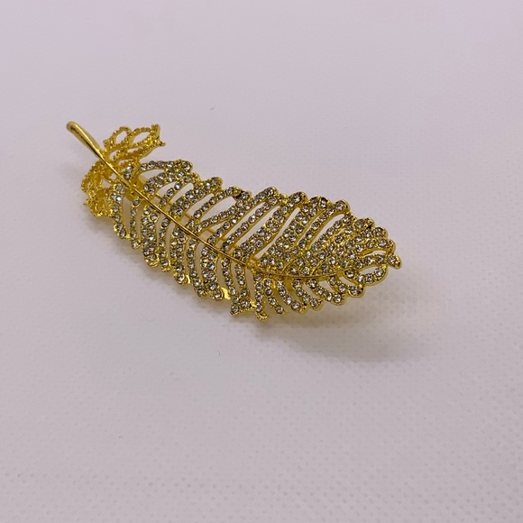 Retro Gold Feather with little Diamonds Brooch - Picture 9 of 10